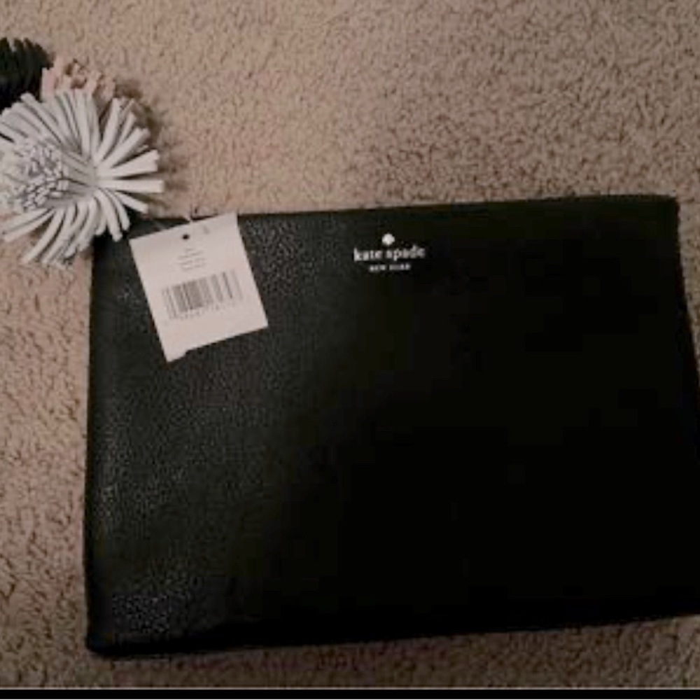 Kate Spade Shala Clutch- new with tag